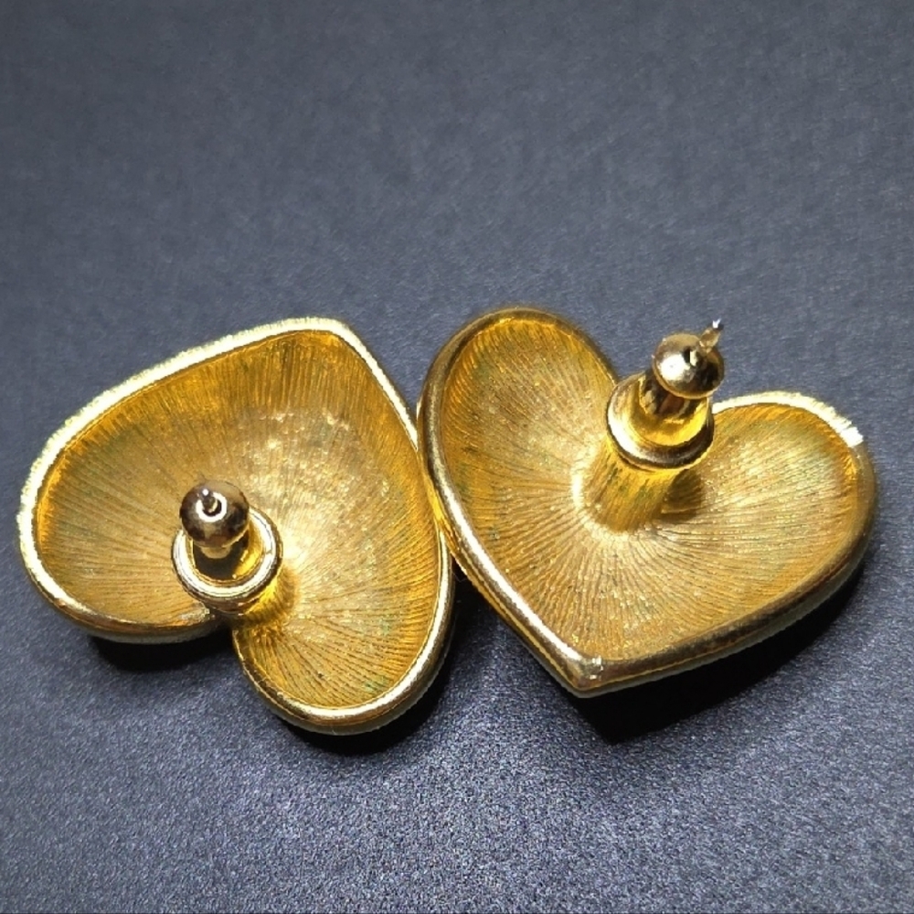 Vintage Monet Gold Heart Post Earrings - Picture 2 of 6